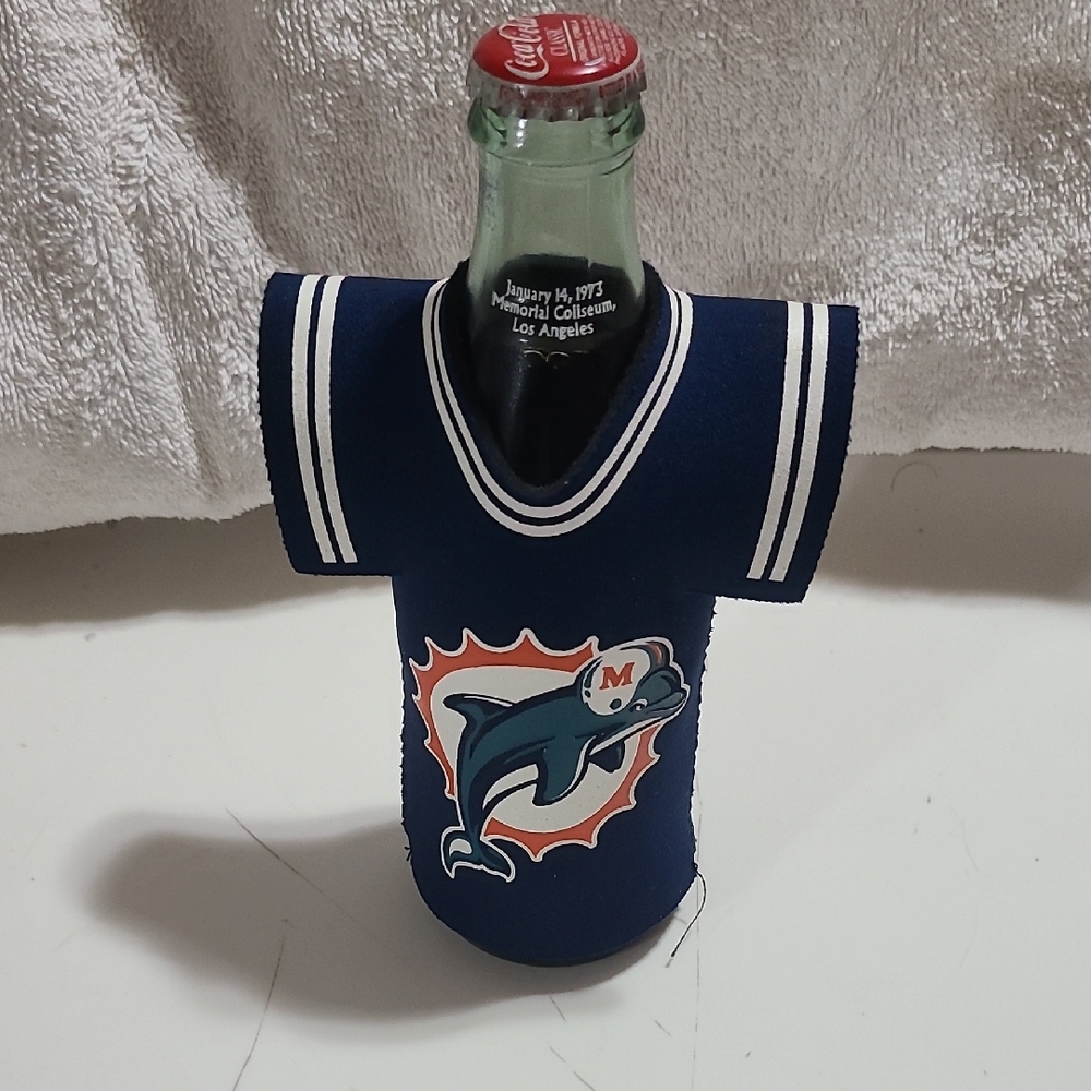 Blue Dolphin Bottle Cover